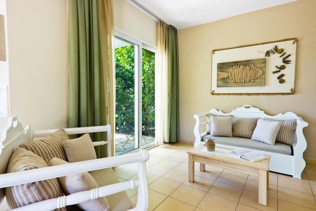 Thassian Villas Limenas  Kamer foto