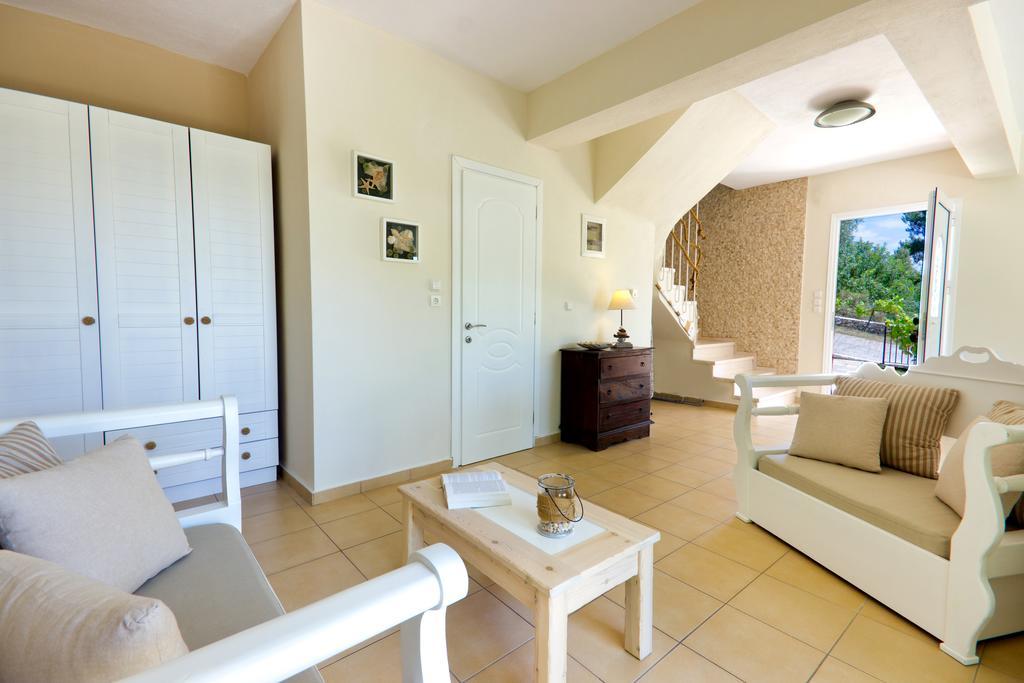 Thassian Villas Limenas  Kamer foto